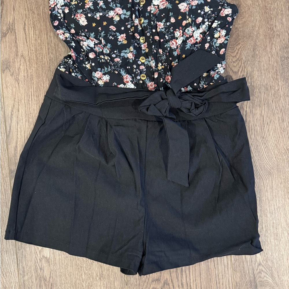 Black Women's Shorts with Tie Waist